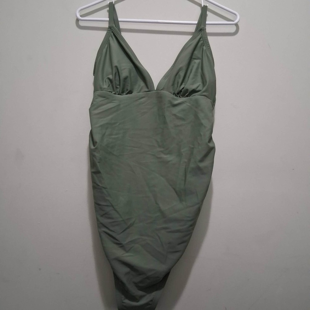 Cupshe Olive Green Ruched V-Neck One Piece Swimsuit NWT Medium DKA12E5B003RR